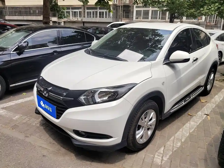 Honda Vezel 2016