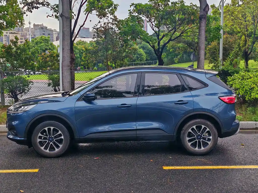 Ford Escape 2021 — фото 4