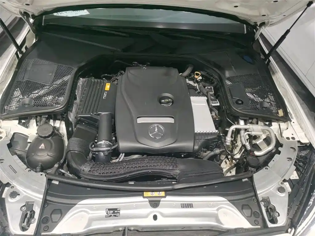 Mercedes-Benz C-Class 2018 — фото 20