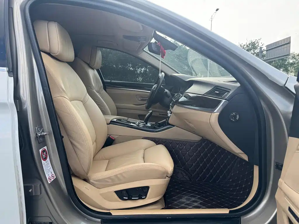 BMW 5 Series 2011