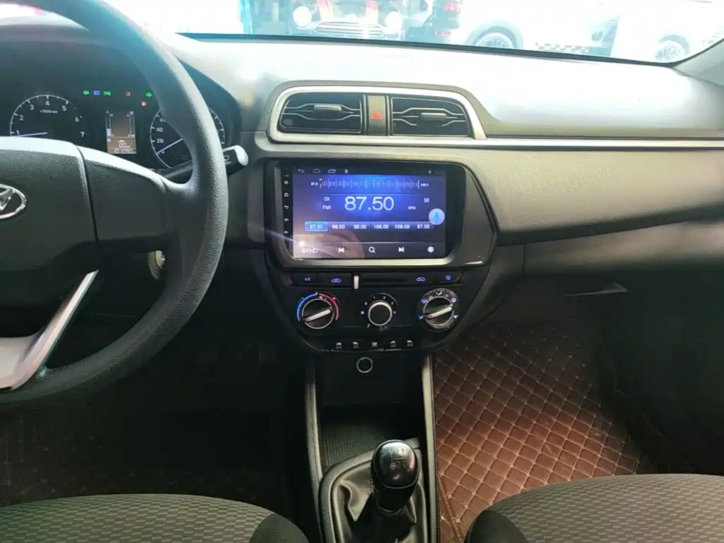 Hyundai Accent 2019 — фото 13