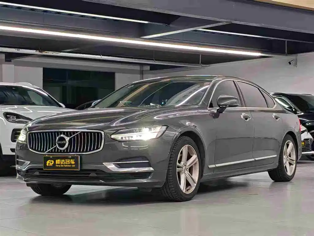 Volvo S90 2019
