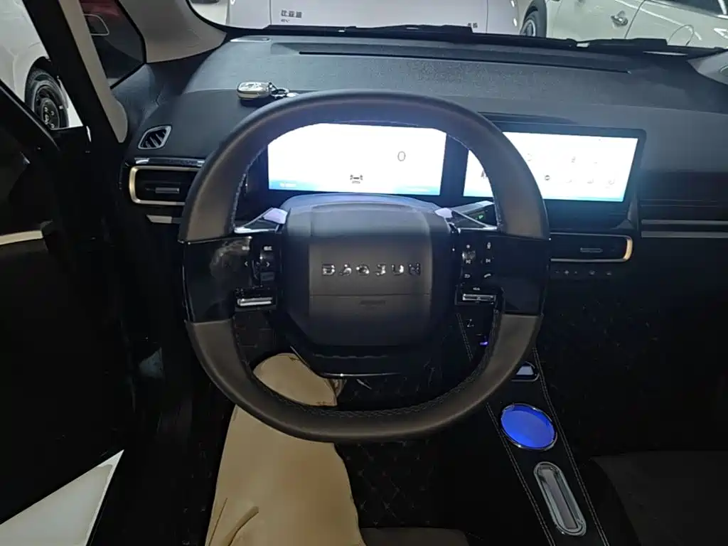 Baojun KiWi EV 2022 — фото 11