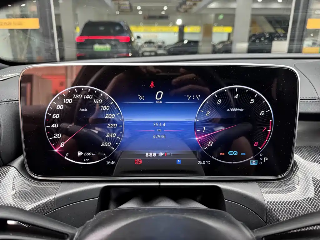 Mercedes-Benz C-Class 2022 — фото 20