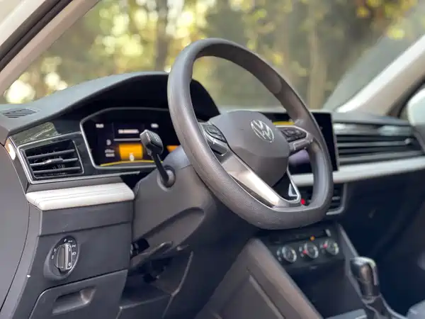 Volkswagen Tiguan L 2022