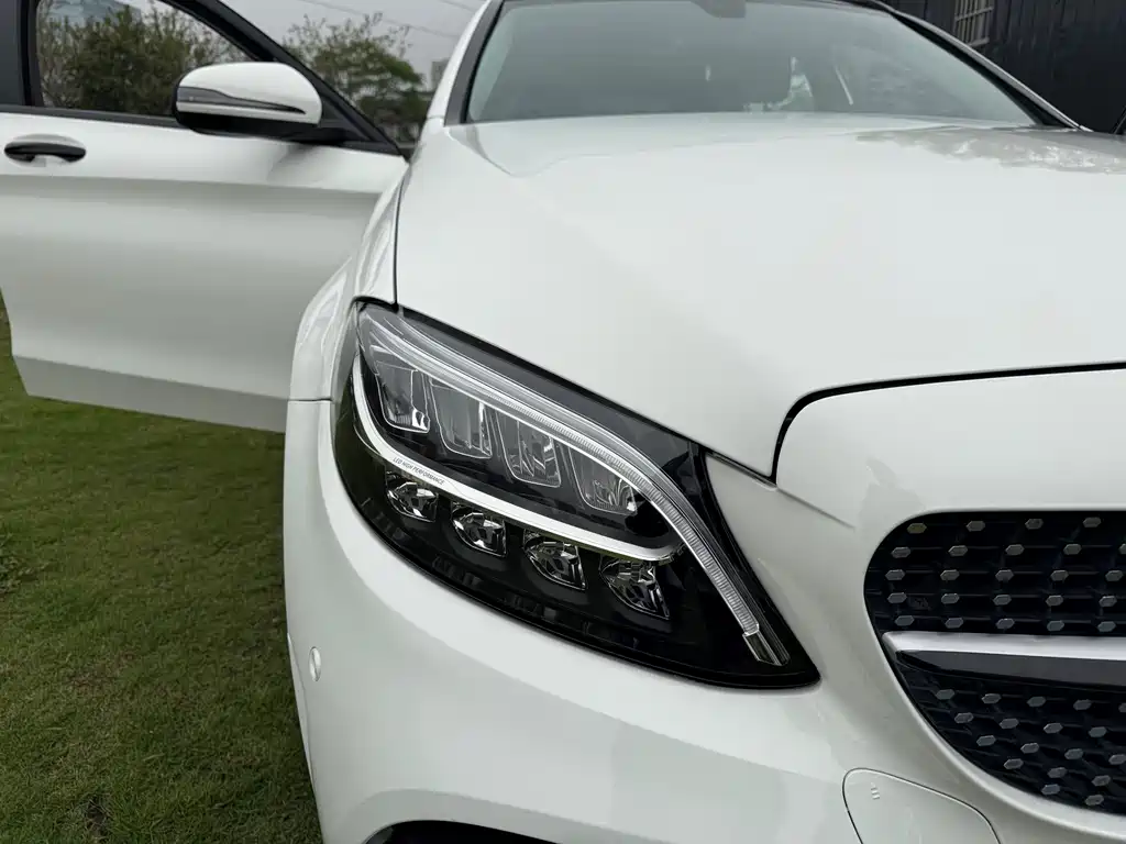 Mercedes-Benz C-Class 2021 — фото 15