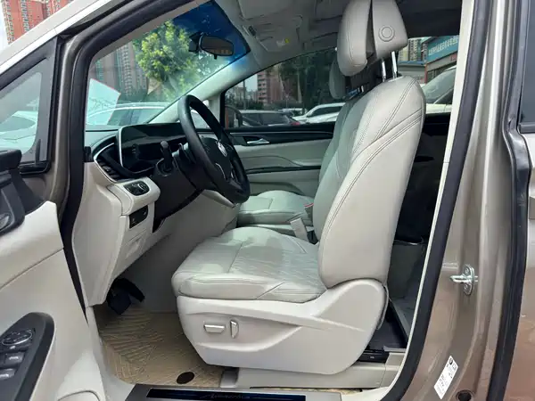 Buick GL8 2024