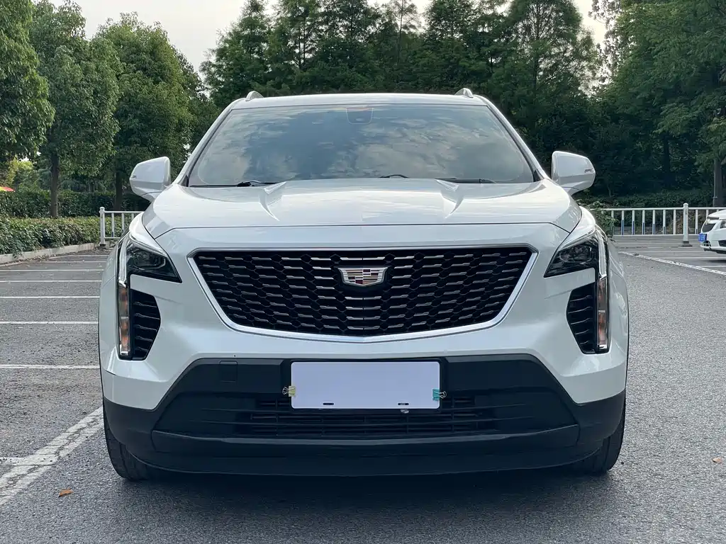 Cadillac XT4 2021 — фото 2