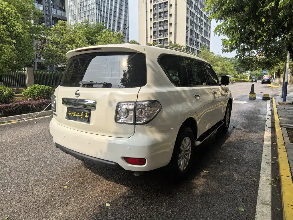 Nissan Patrol 2017 — фото 14