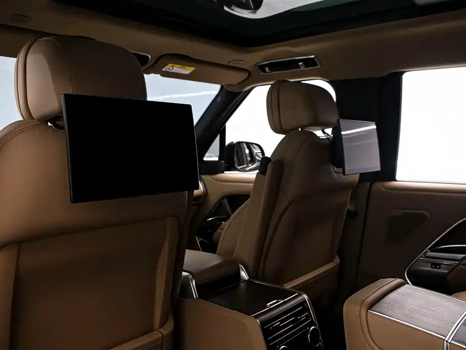 Land Rover Range Rover 2024 — фото 15