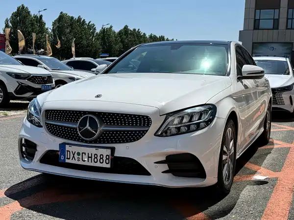 Mercedes-Benz C-Class 2021