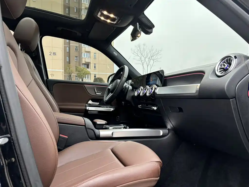 Mercedes-Benz GLB 2021 — фото 16