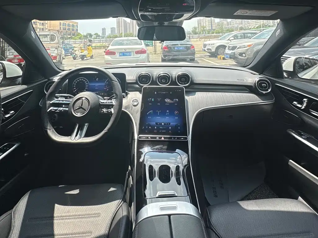Mercedes-Benz C-Class 2022 — фото 10
