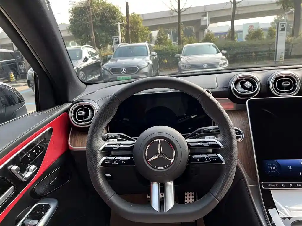 Mercedes-Benz GLC EV — фото 14