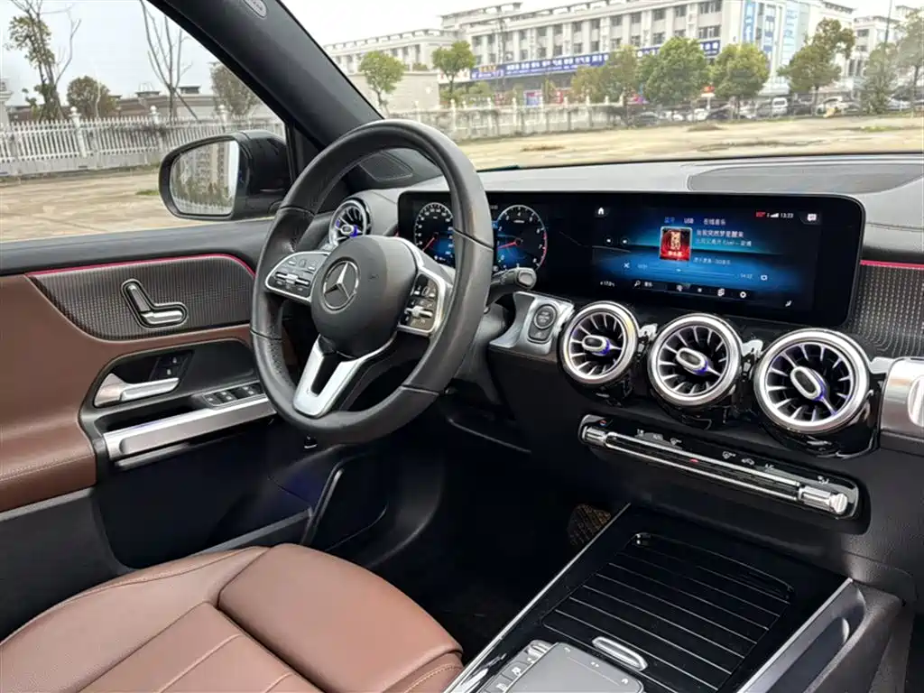 Mercedes-Benz GLB 2021 — фото 12