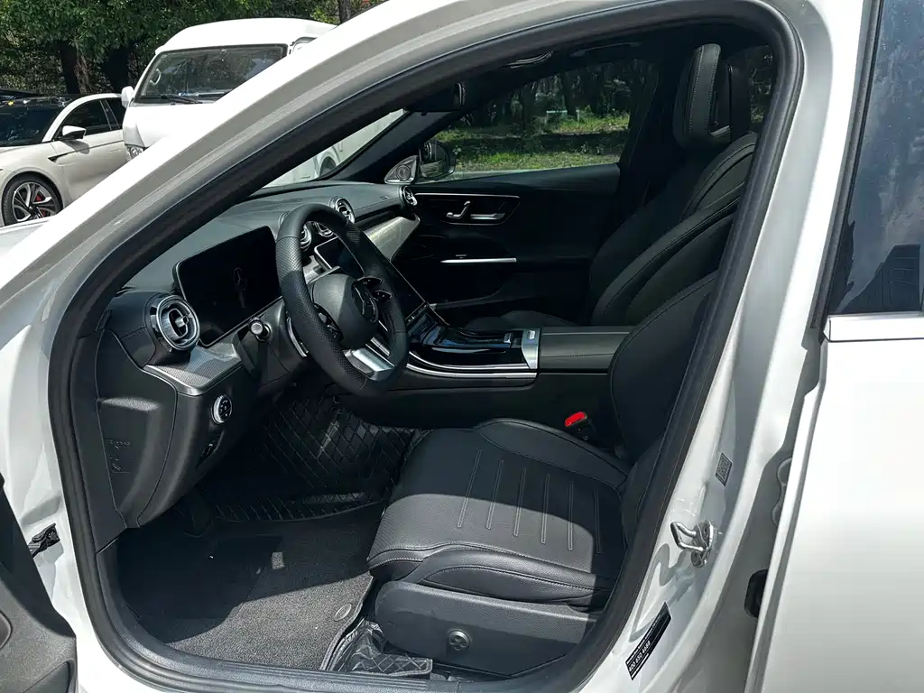 Mercedes-Benz C-Class 2023