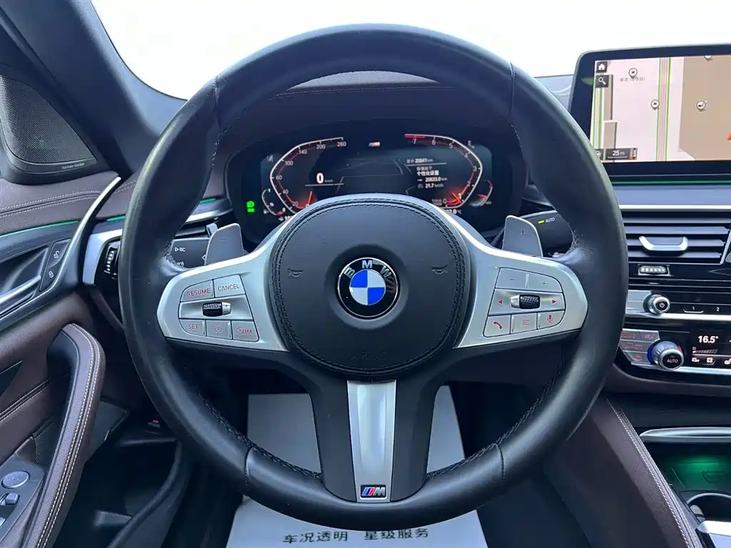BMW 5 Series 2024 — фото 11