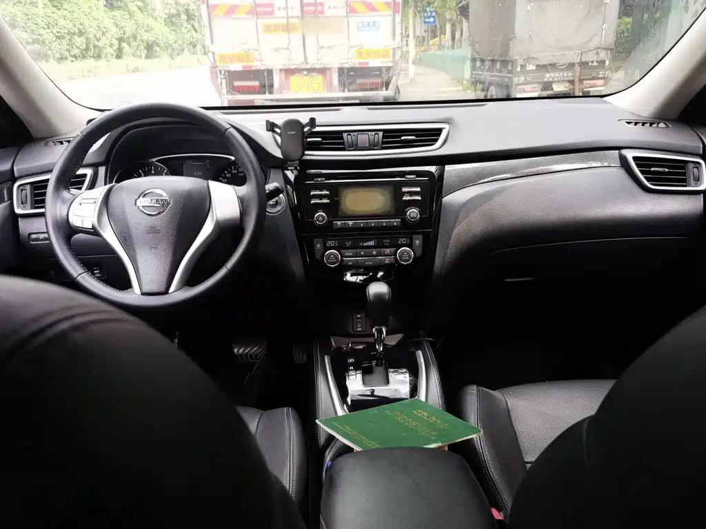 Nissan X-Trail 2015 — фото 10