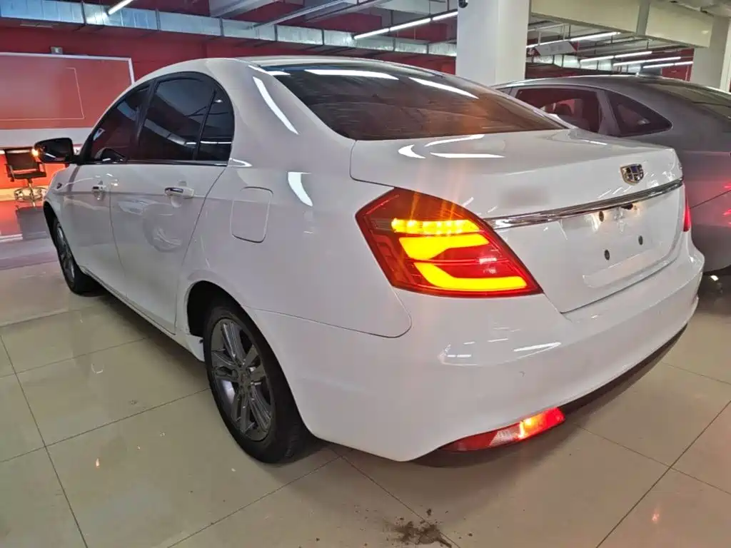 Geely Emgrand 2018