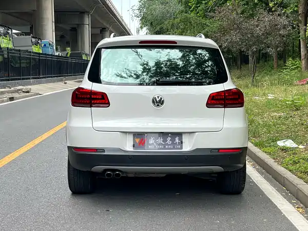 Volkswagen Tiguan 2015