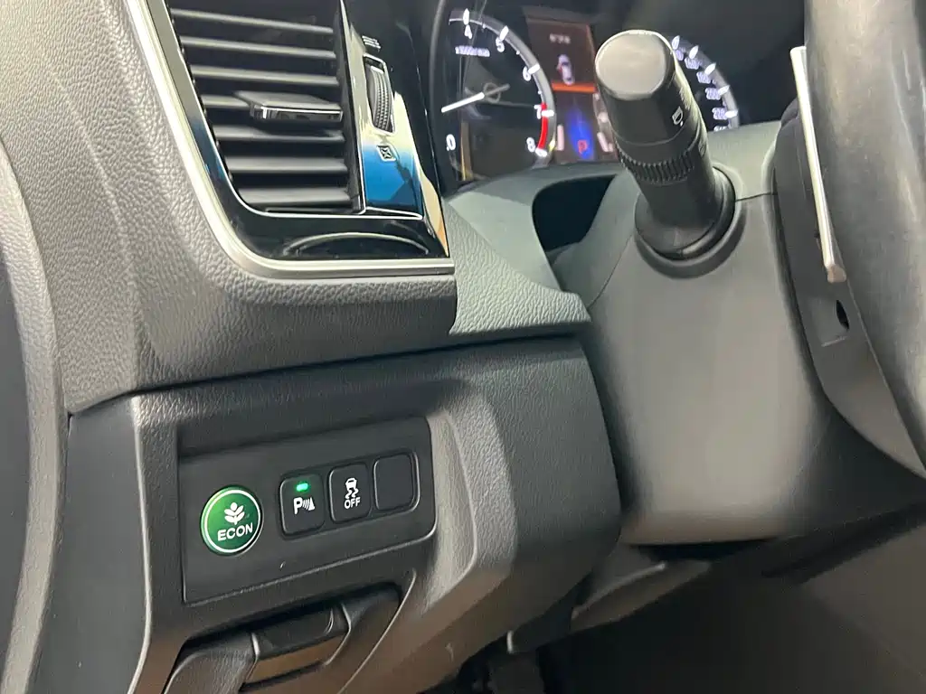 Honda Spirior 2015 — фото 20