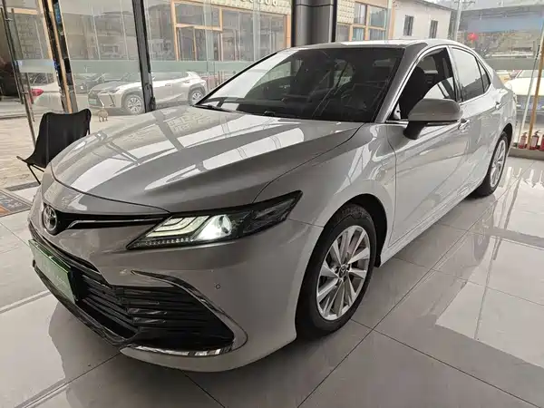 Toyota Camry 2021