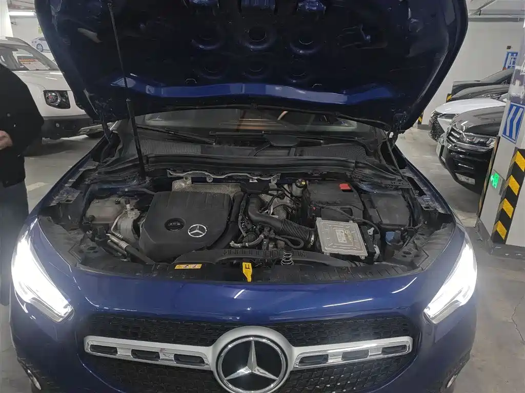 Mercedes-Benz GLA 2021 — фото 20