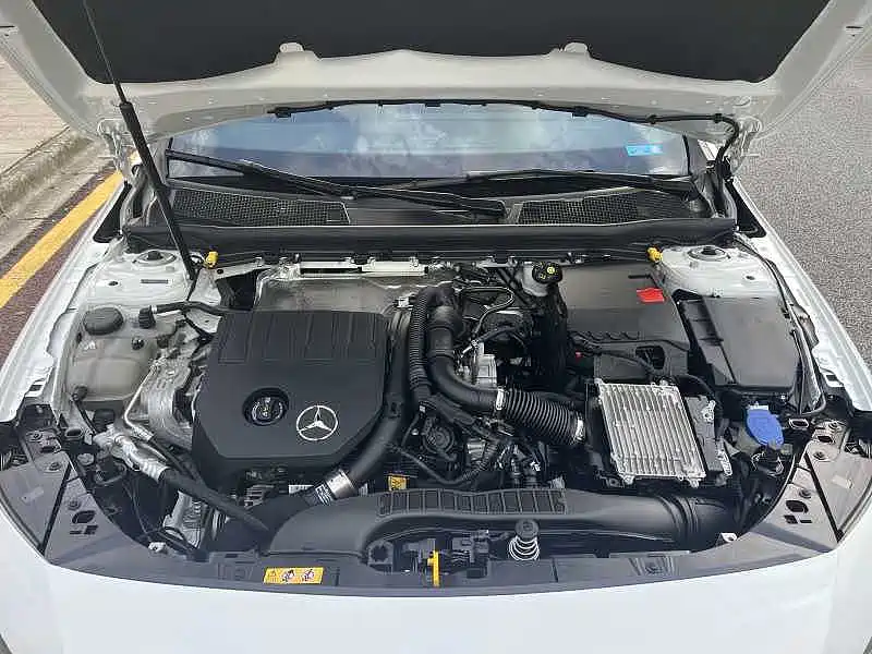 Mercedes-Benz A-Class 2024 — фото 16