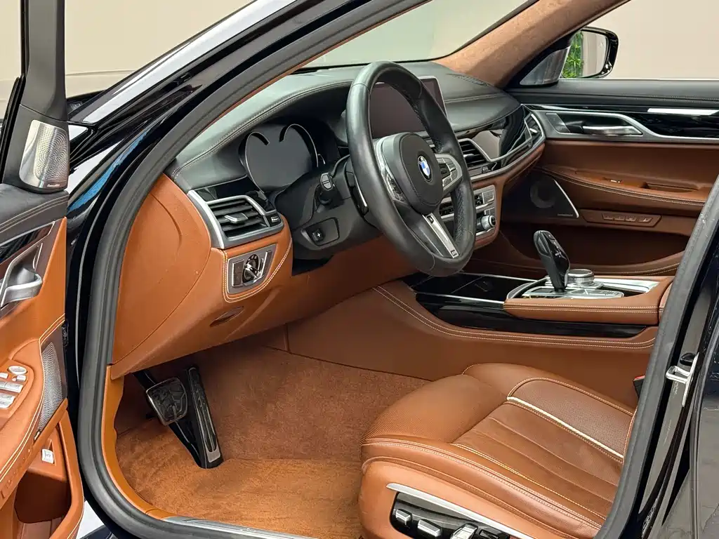 BMW 7 Series 2019 — фото 5