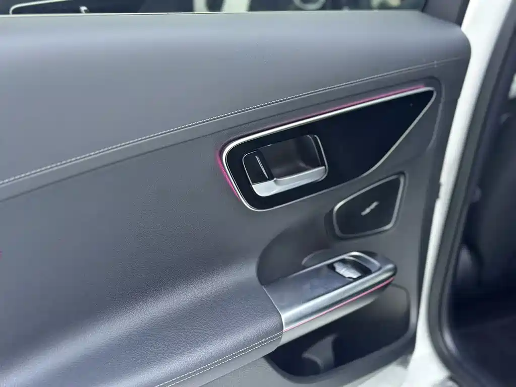 Mercedes-Benz C-Class 2022 — фото 16