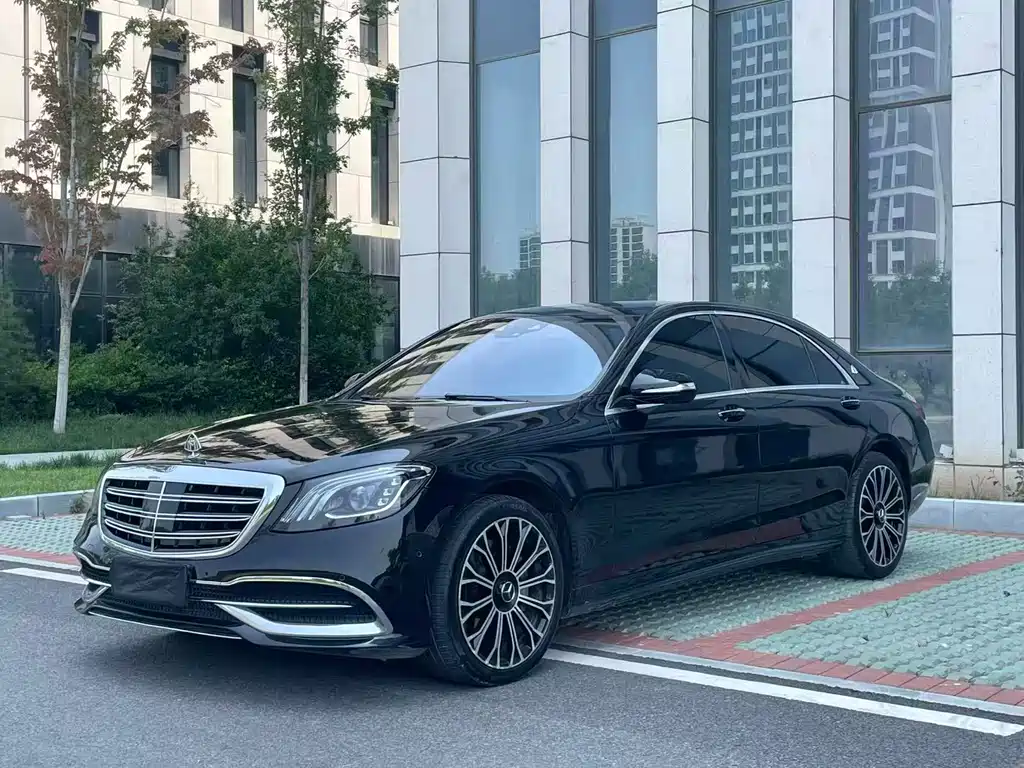 Mercedes-Benz S-Class 2020