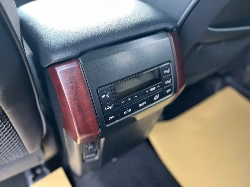 Toyota Prado 2014 — фото 19