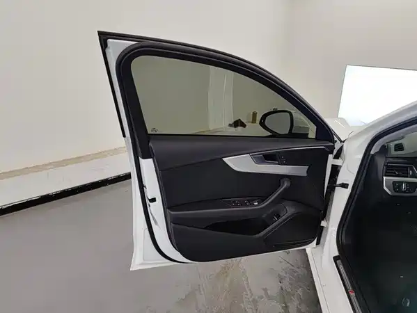 Audi A4L 2022