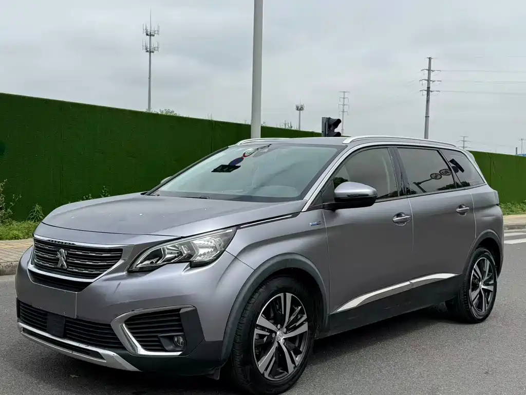 Peugeot 5008 2018 — фото 1