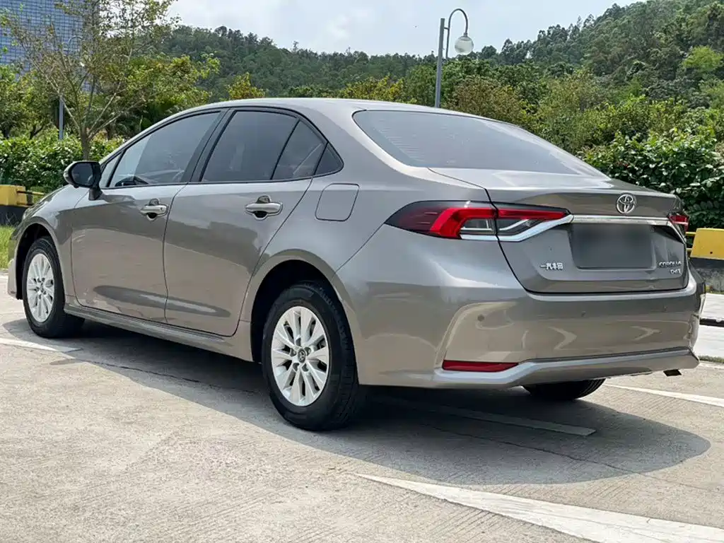 Toyota Corolla 2021 — фото 18