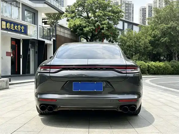 Porsche Panamera 2012
