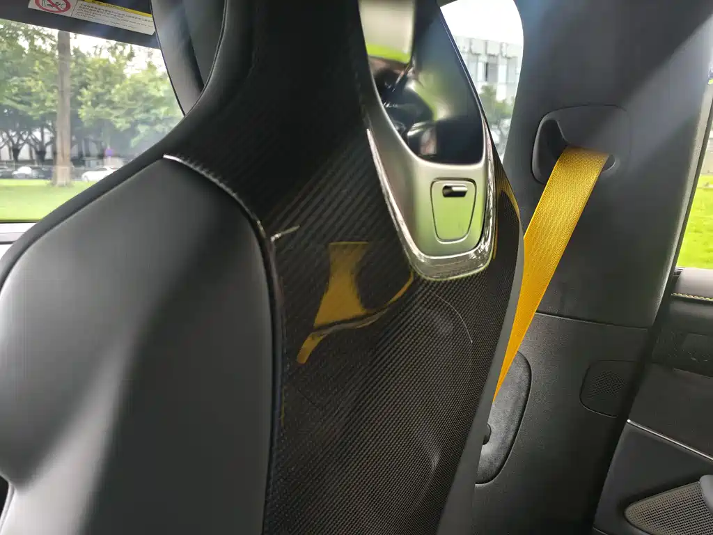 Xiaomi SU7 Ultra 2025 — фото 17