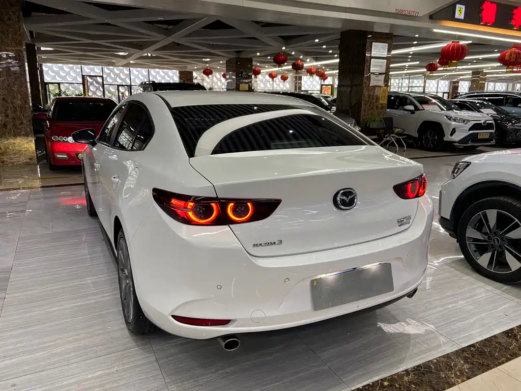 Mazda 3 Angkesela 2022