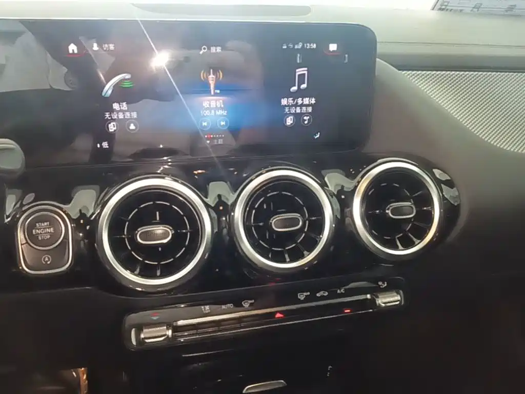 Mercedes-Benz GLA 2021 — фото 13
