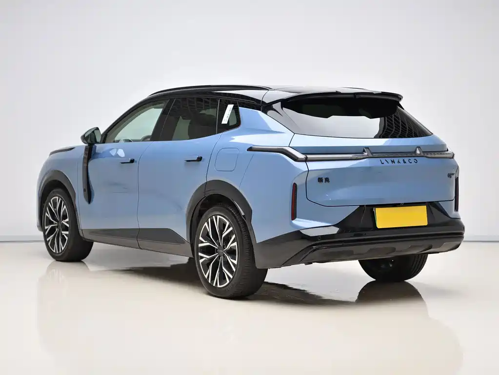 Lynk & Co 08 EM-P 2025 — фото 4