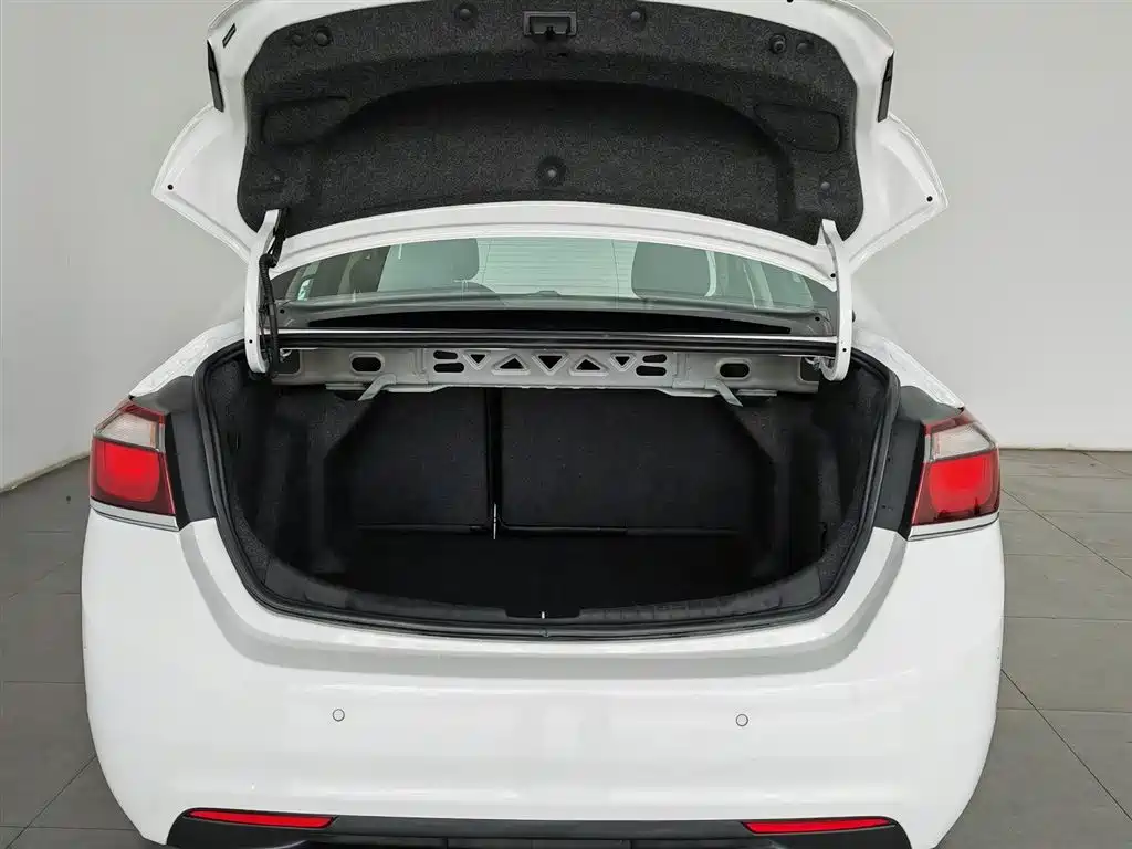Chevrolet Cruze 2016 — фото 16