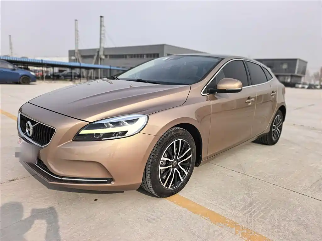 Volvo V40 2017 — фото 2