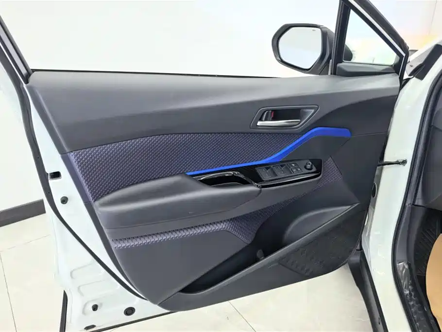 Toyota IZOA 2020 — фото 7