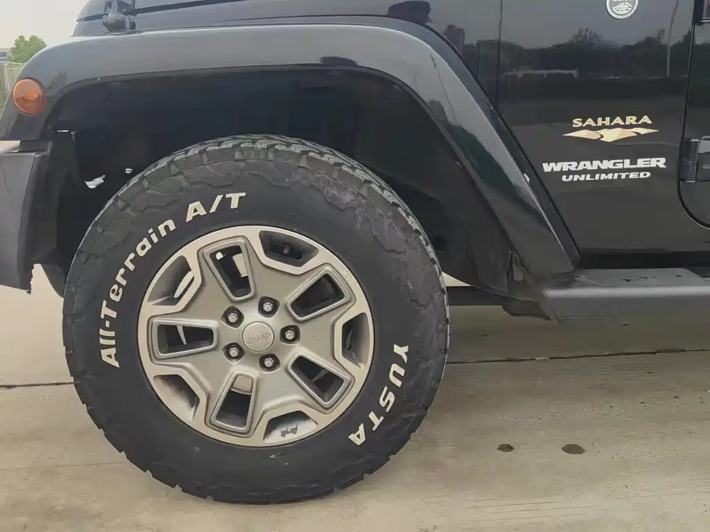 Jeep Wrangler 2016 — фото 17