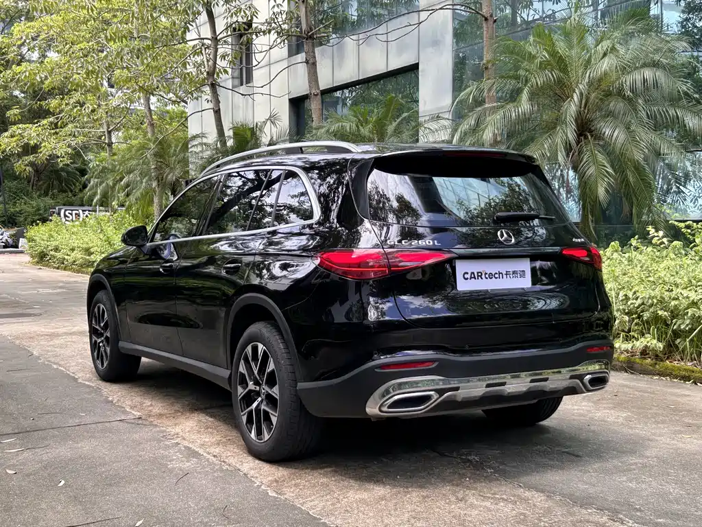 Mercedes-Benz GLC 2023
