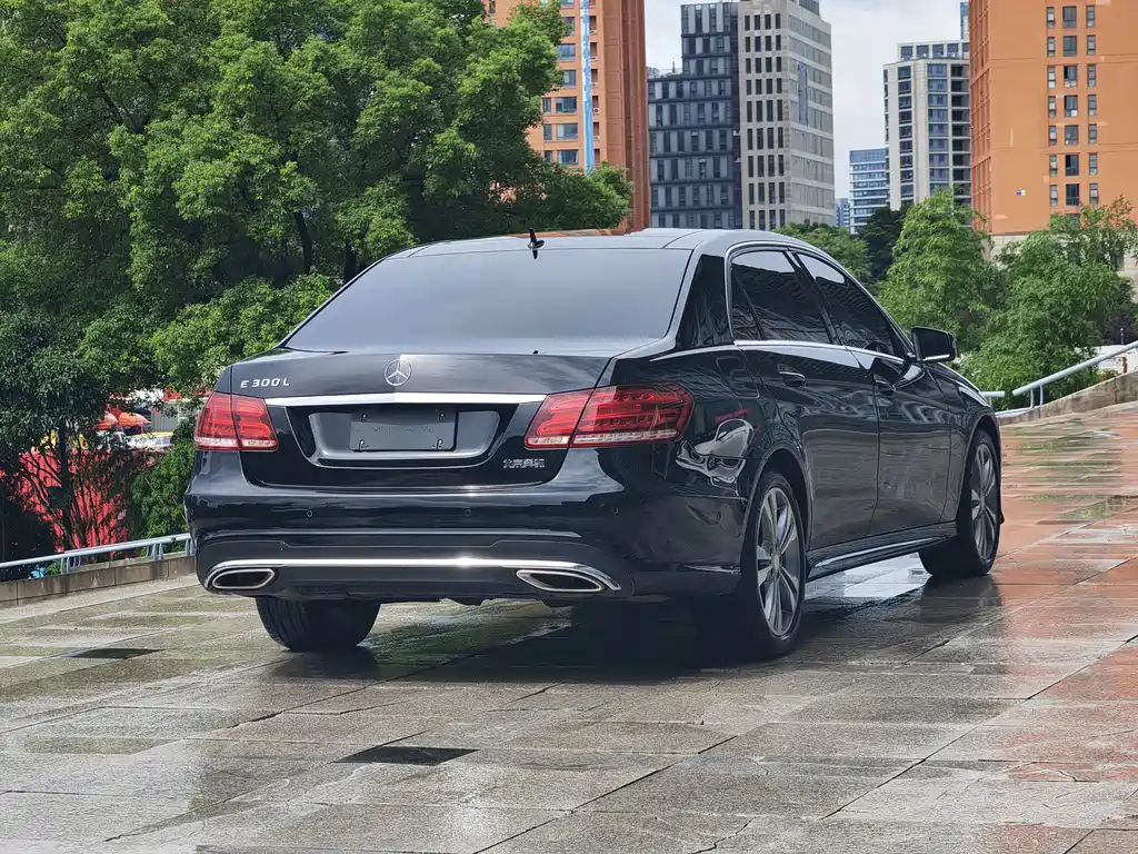 Mercedes-Benz E-Class 2014