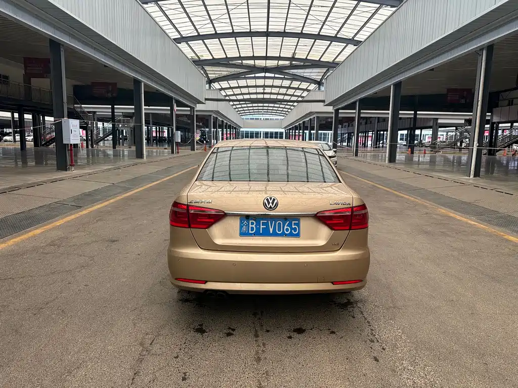 Volkswagen Lavida 2013