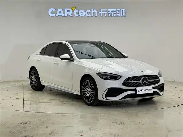 Mercedes-Benz C-Class 2025