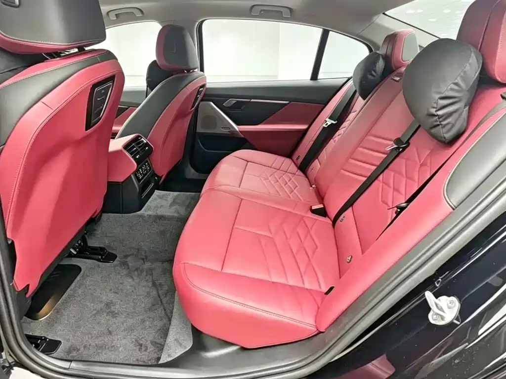BMW 5 Series 2026