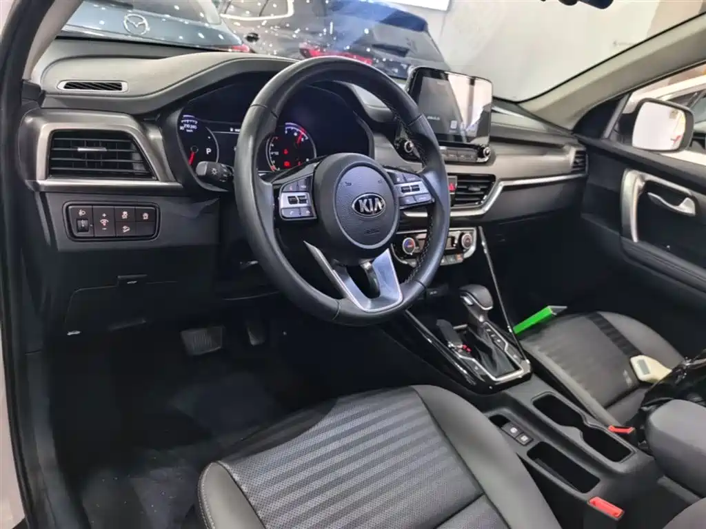 Kia Sportage 2021 — фото 9